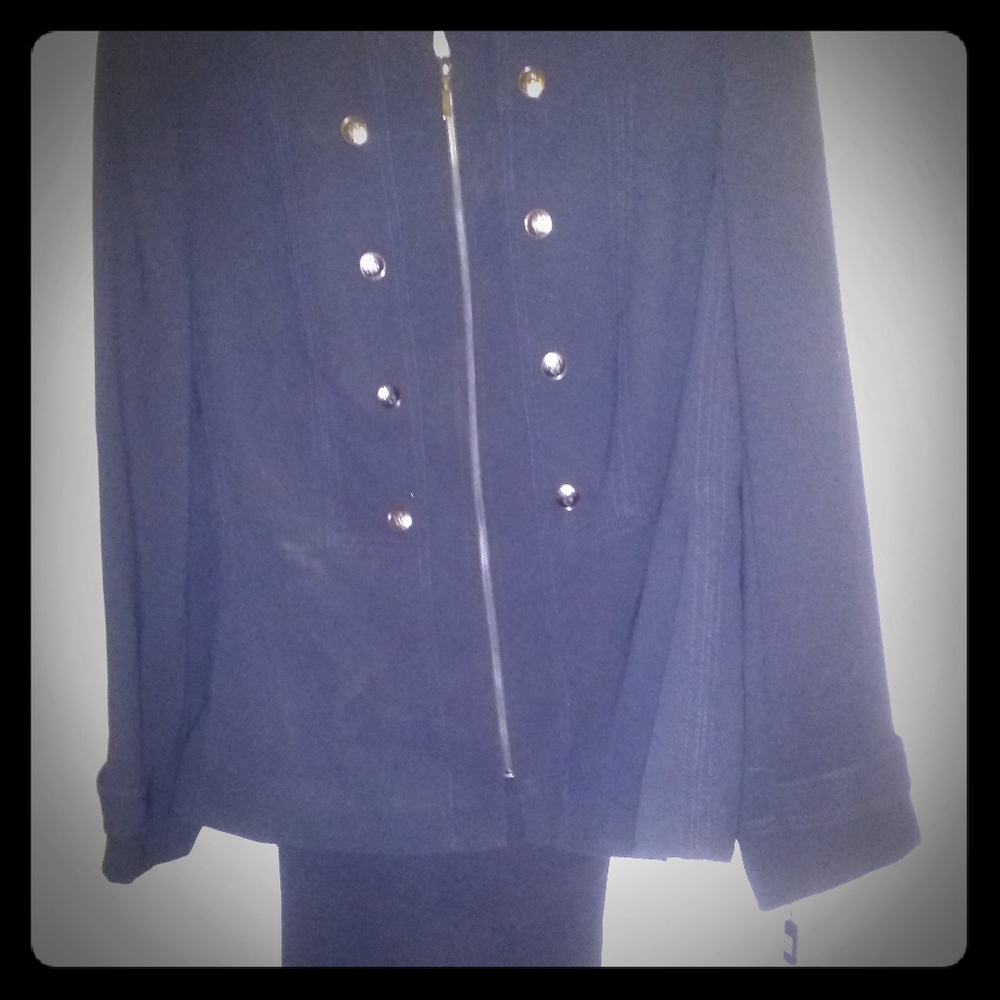 Tahari 2 piece navy suit in 18 new with tags